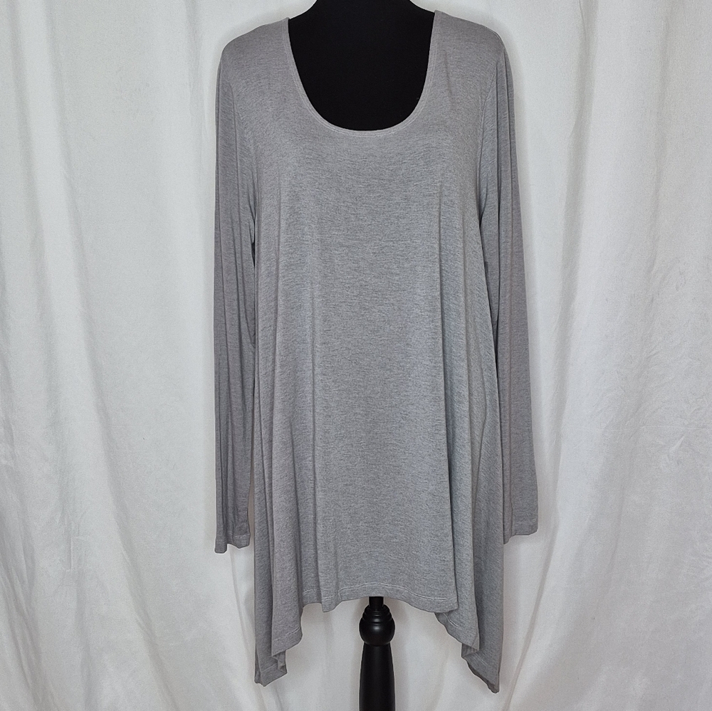Bryn Walker Lora Tunic in Light Gray with a Sharkbite Hemline - Size L